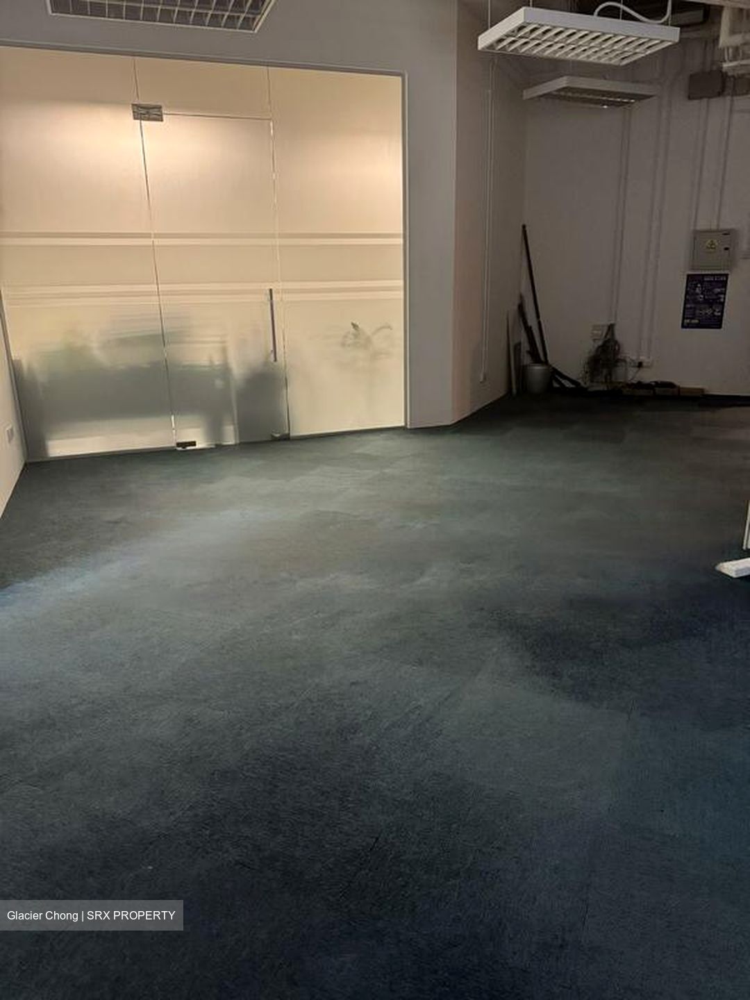 PLUS (D1), Office #462655381